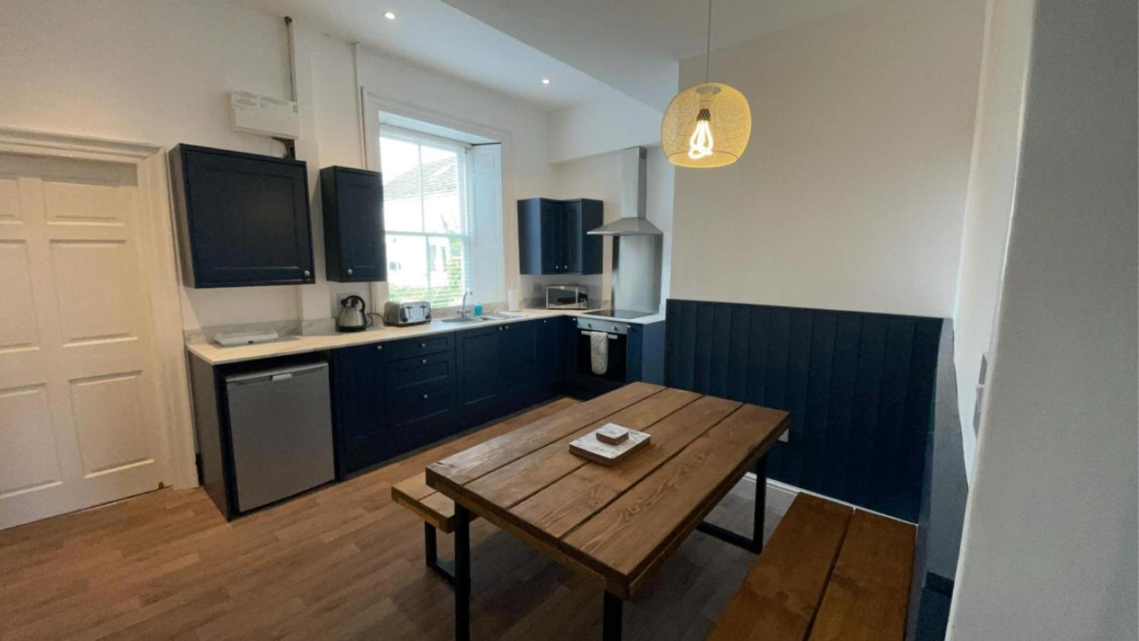 Virginia House, Ulverston Bilik gambar
